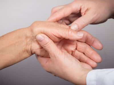 3 Symptoms of Rheumatoid Arthritis